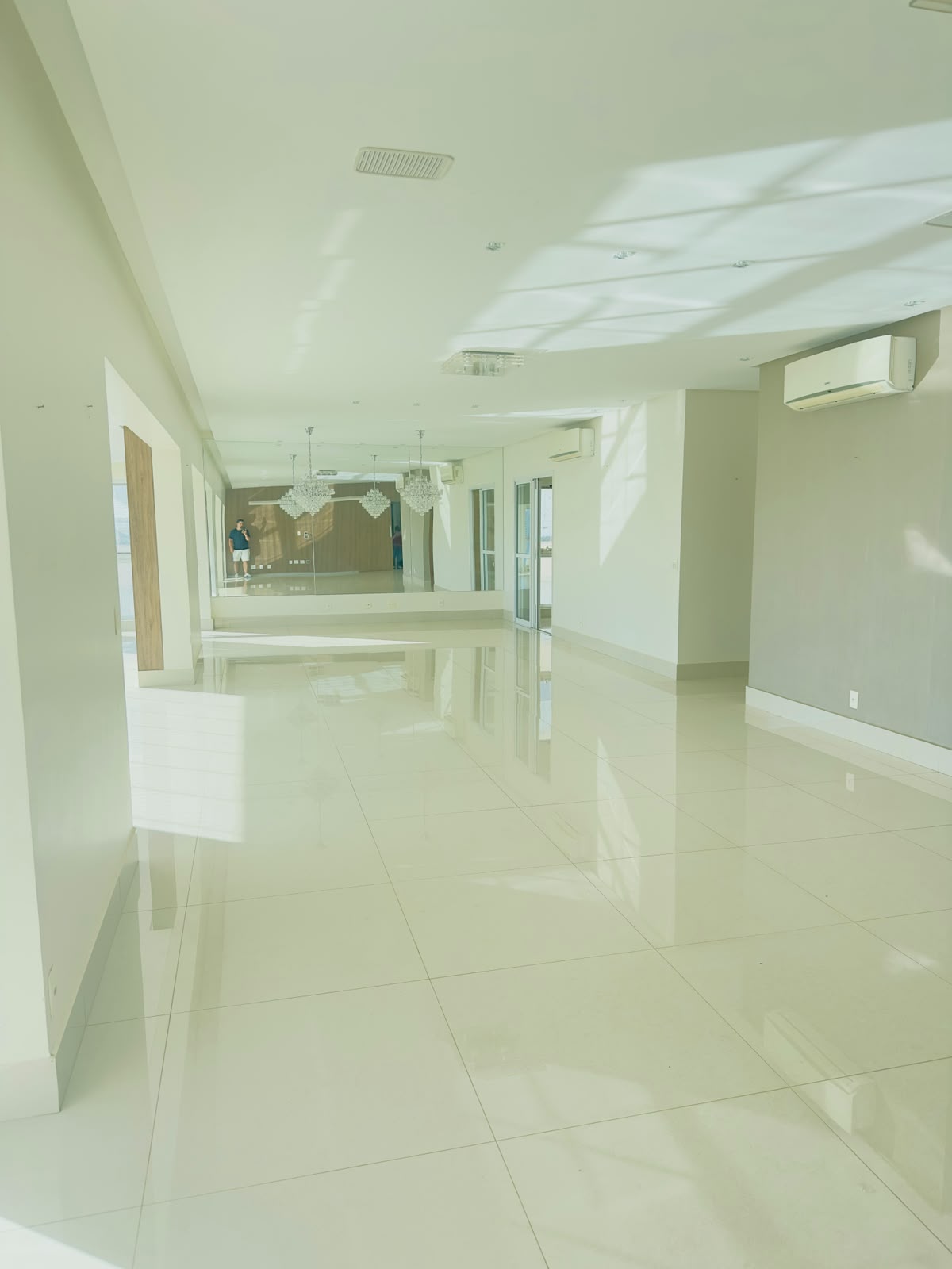 Apartamento à Venda - Residencial Magnific | Jardim Goiás | Goiânia/GO — foto