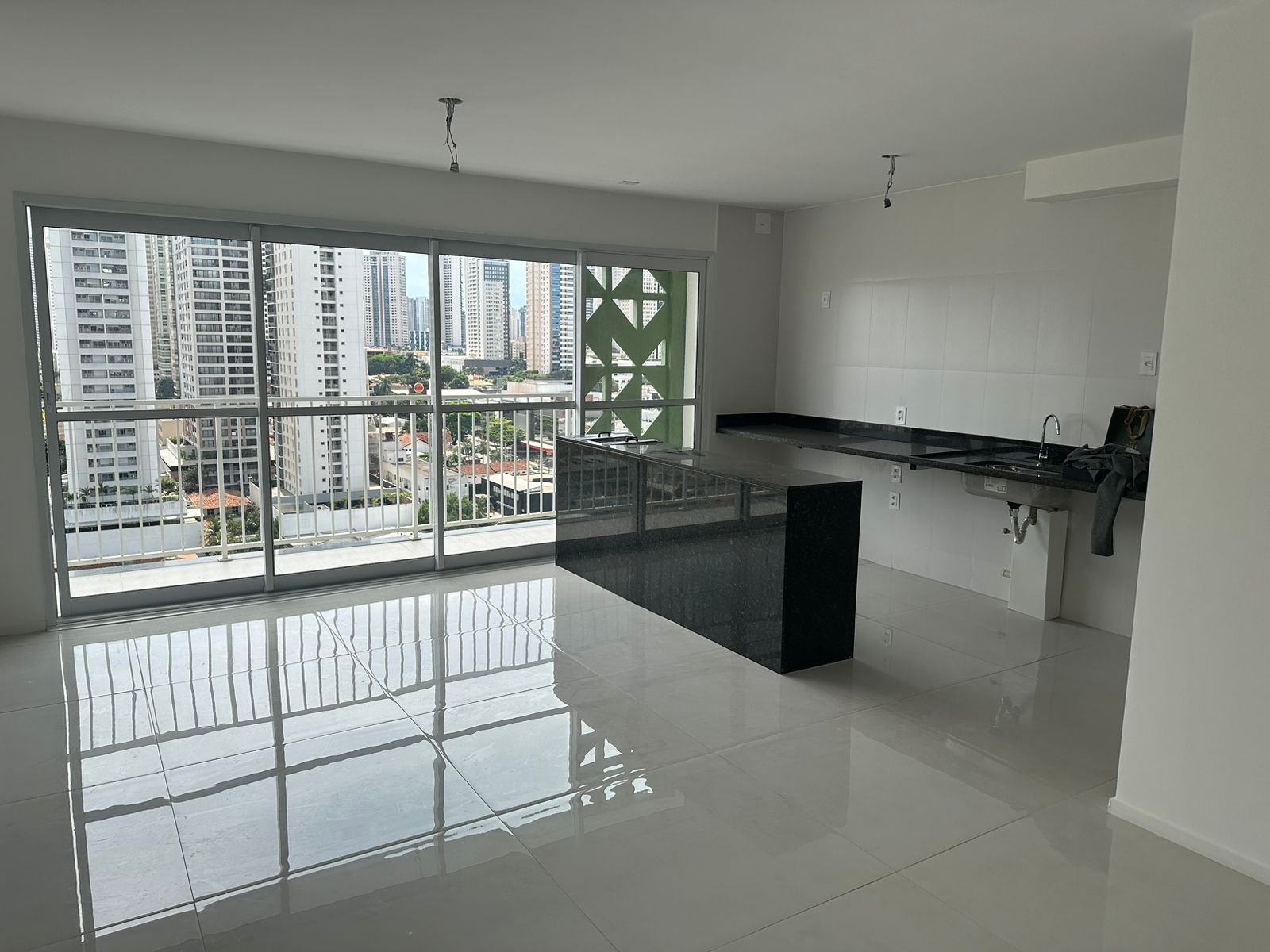 Apartamento 3 Quartos para Venda no Setor Bueno - Goiânia — foto