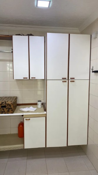 Casa para Locação no Alphaville Residencial 11 – 438 m² Construídos, 4 Dormitórios e Piscina — foto