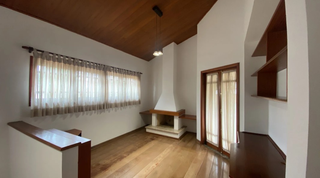 Casa para Locação no Alphaville Residencial 11 – 438 m² Construídos, 4 Dormitórios e Piscina — foto
