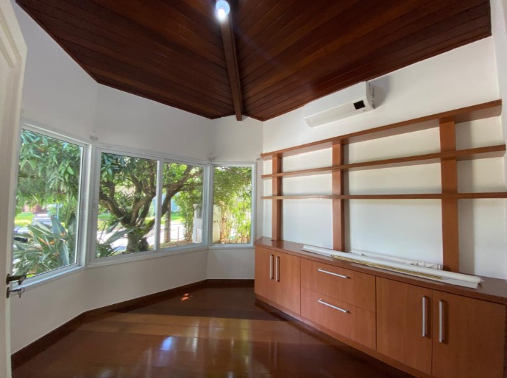 Casa para Locação no Alphaville Residencial 2 – 420 m², 4 Suítes e Piscina — foto