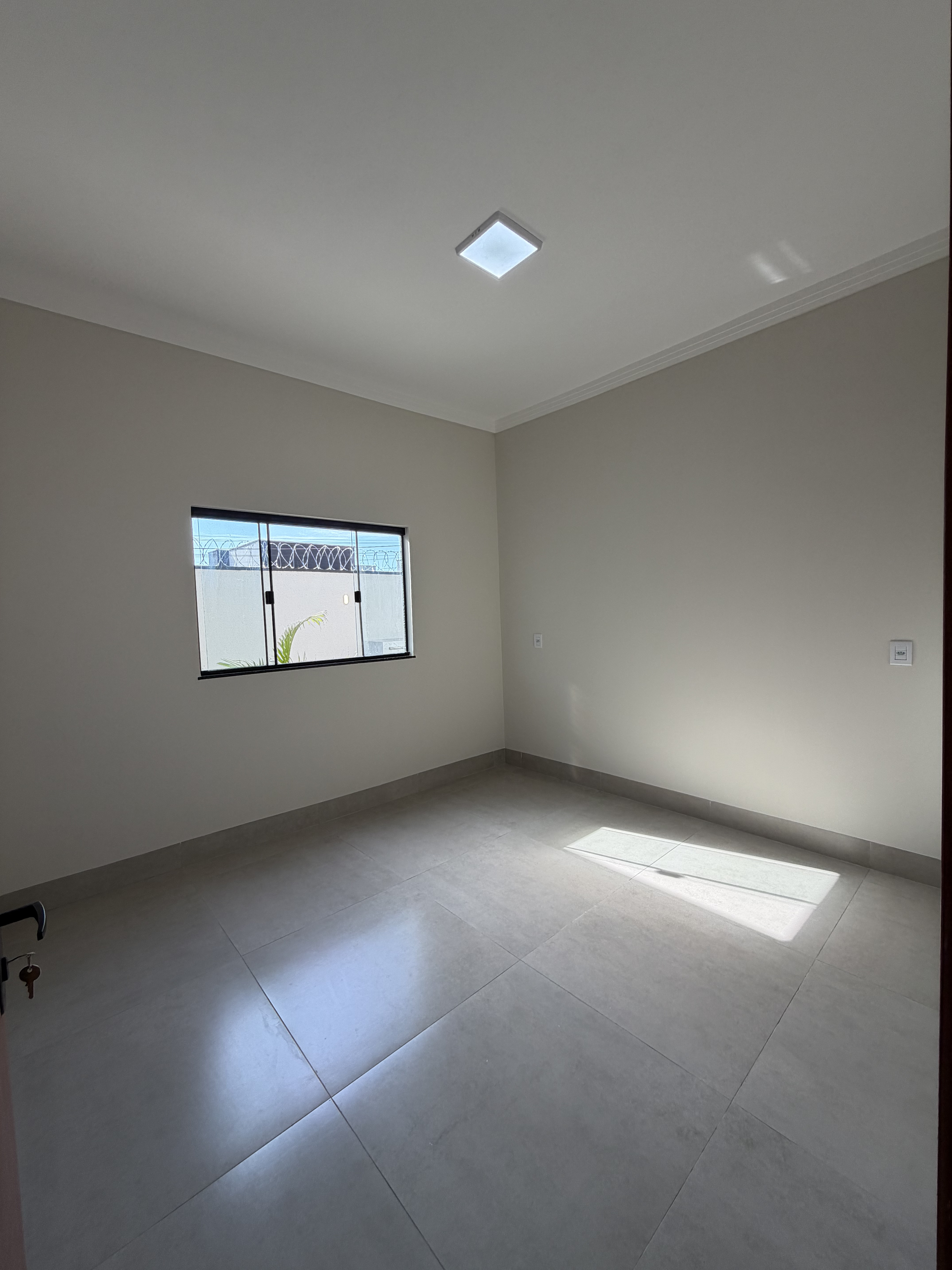 Casa à Venda - Bairro das Indústrias | Senador Canedo - GO — foto