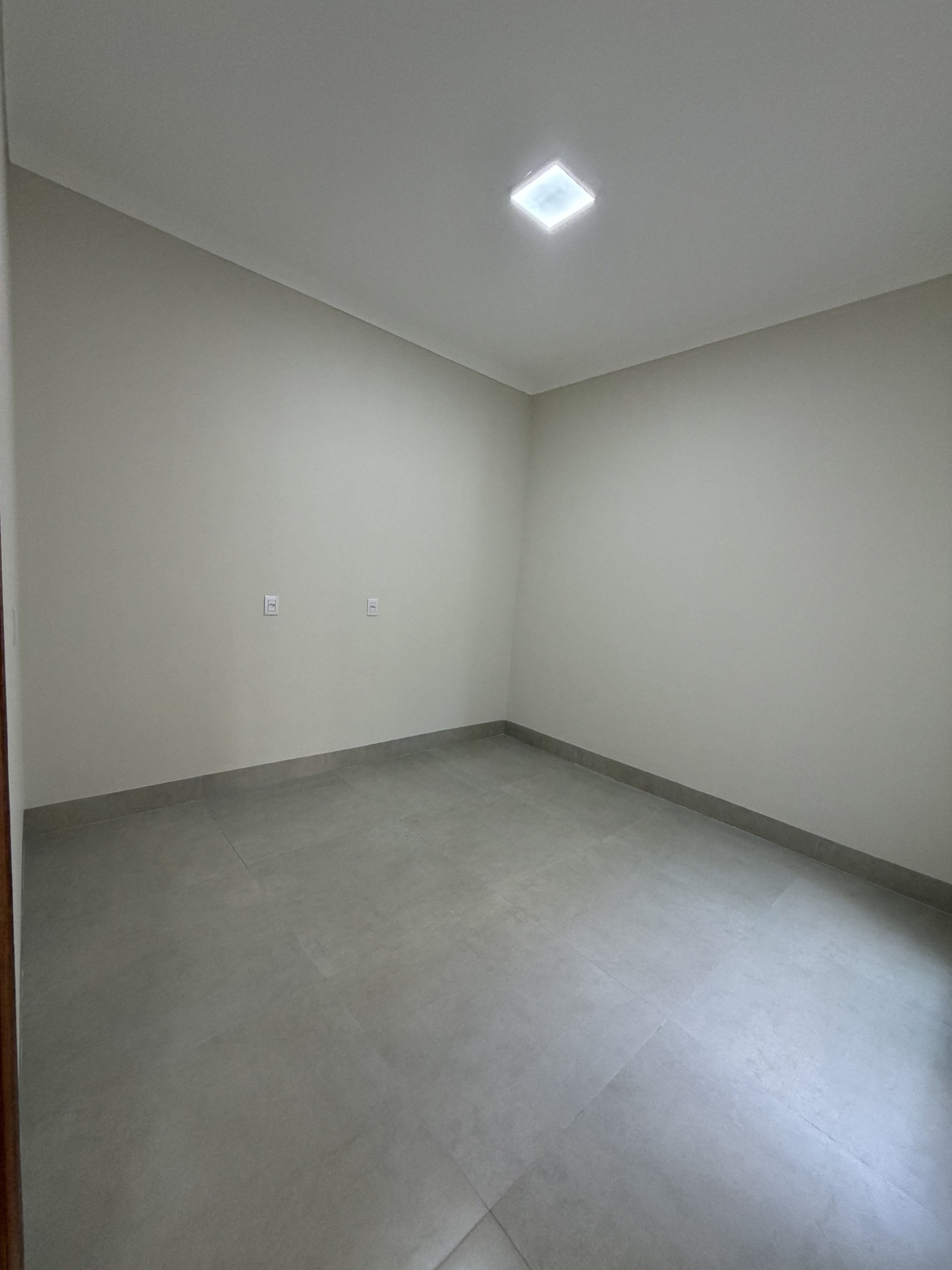 Casa à Venda - Bairro das Indústrias | Senador Canedo - GO — foto
