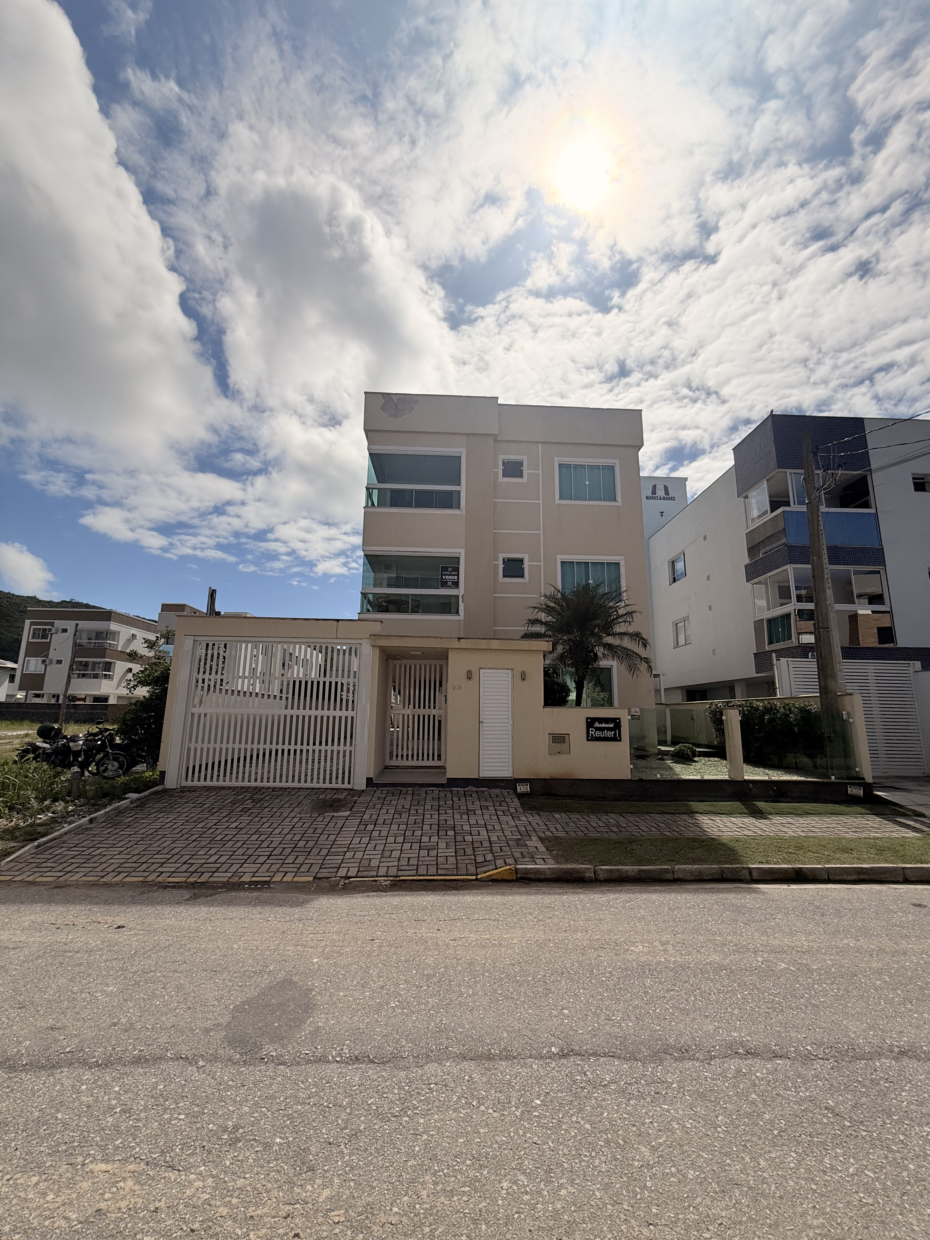 Apartamento à Venda – Praia de Palmas | Governador Celso Ramos - SC — foto