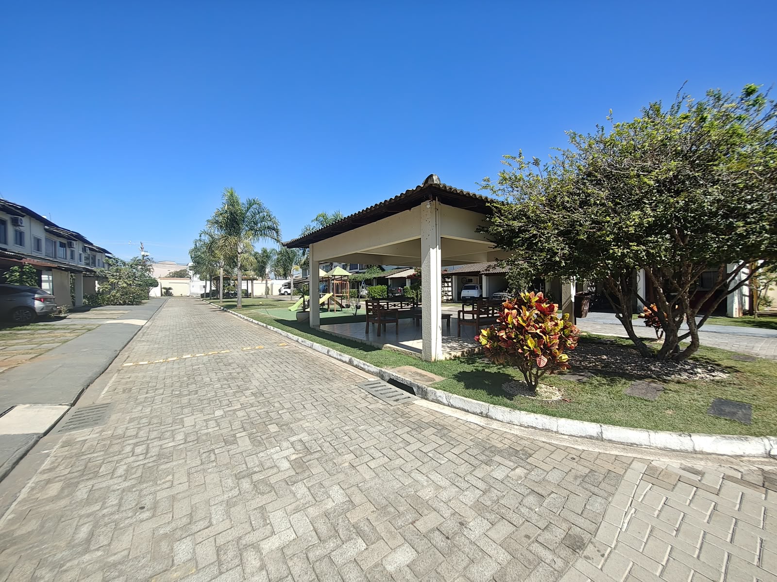 Sobrado à Venda - Condomínio Fechado | Jardim Monte Serrat | Aparecida de Goiânia - GO — foto