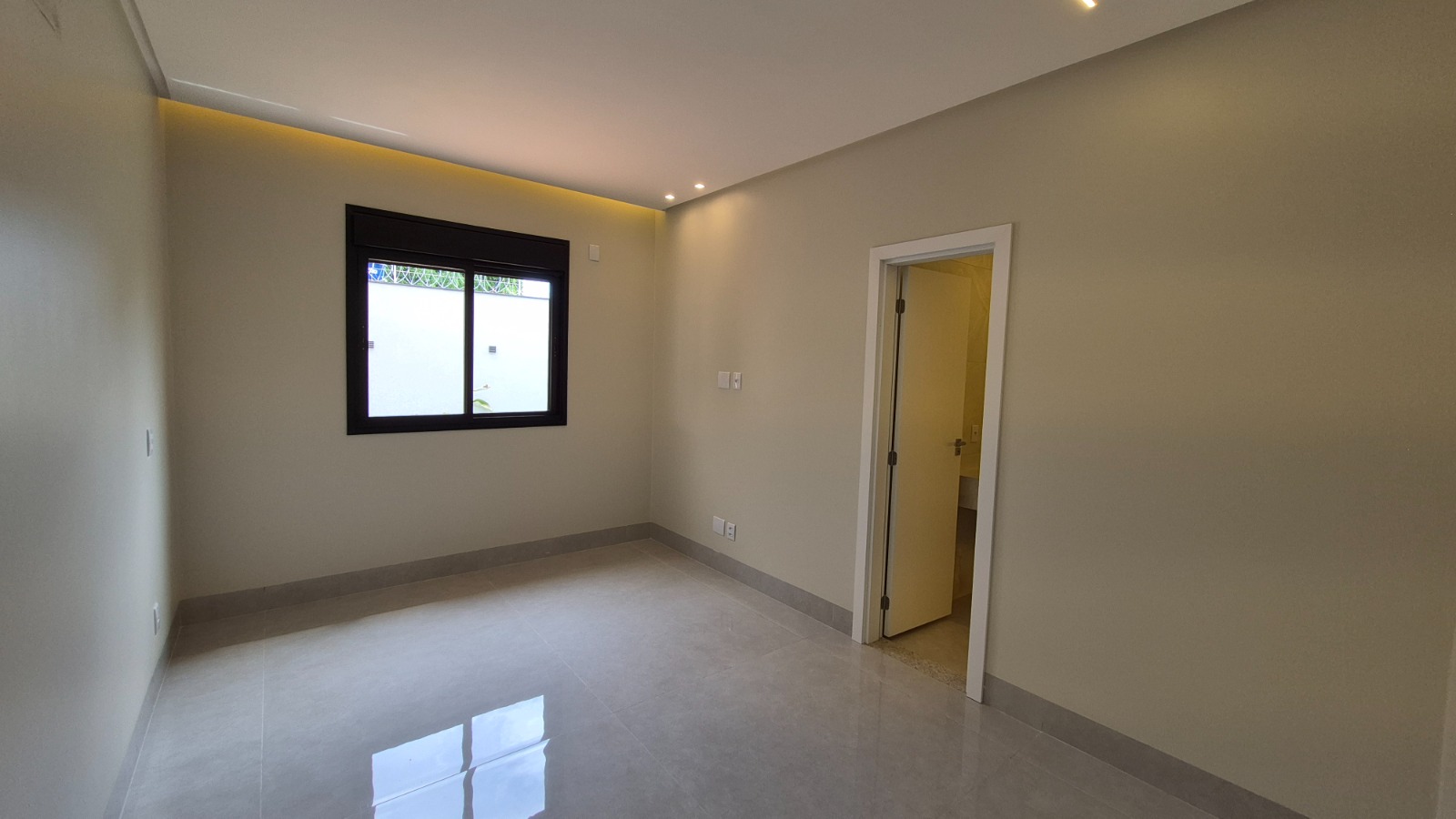 Casa à Venda - Jardim Europa | Goiânia - GO — foto