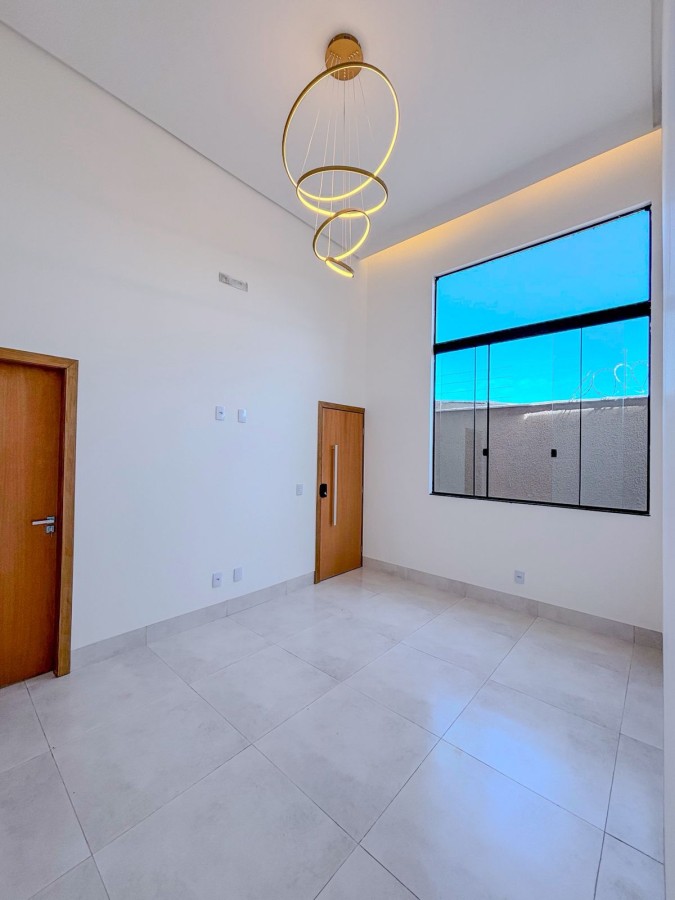 Casa para Venda em Aparecida de Goiânia, Setor Central, 3 dormitórios, 1 suíte, 1 banheiro, 2 vagas — foto