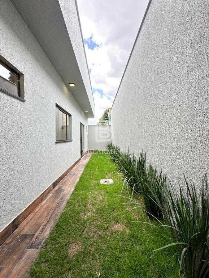 Casa para Venda em Aparecida de Goiânia, Vila Oliveira, 3 dormitórios, 1 suíte, 2 banheiros, 2 vagas — foto