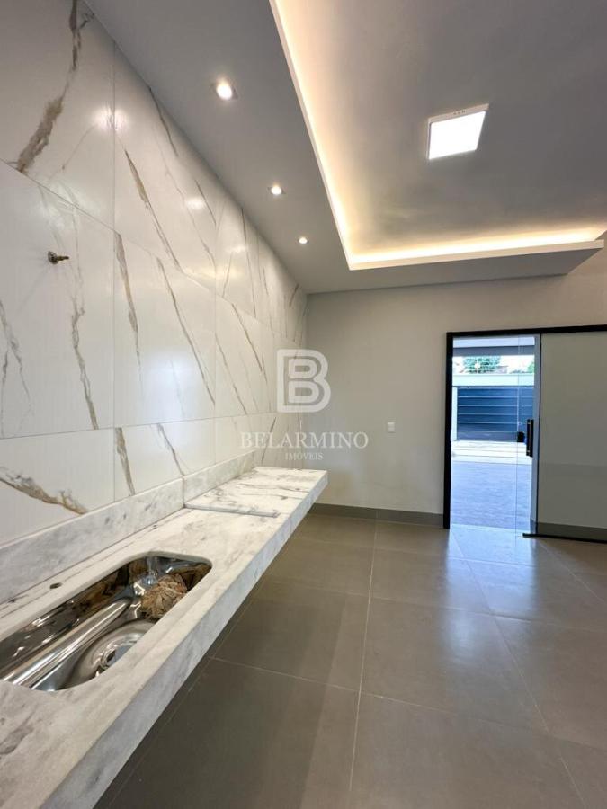 Casa para Venda em Aparecida de Goiânia, Vila Oliveira, 3 dormitórios, 1 suíte, 2 banheiros, 2 vagas — foto