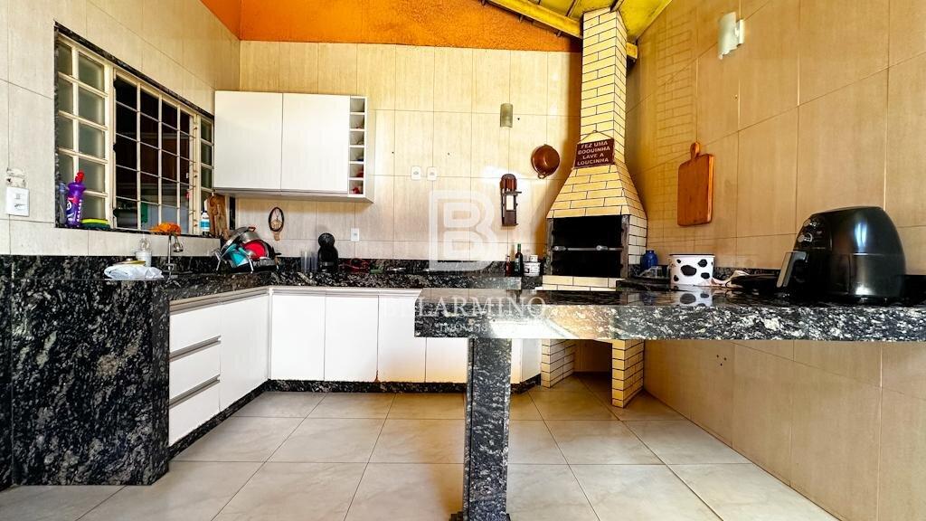 Casa para Venda em Aparecida de Goiânia, Vila Maria, 3 dormitórios, 1 suíte, 2 banheiros, 4 vagas — foto