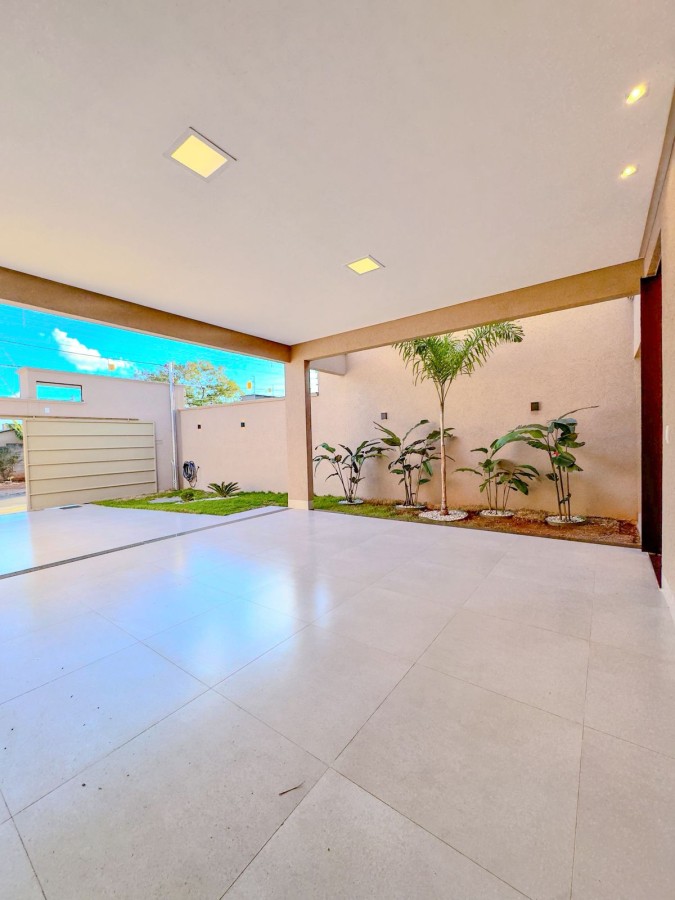 Casa para Venda em Aparecida de Goiânia, Setor Serra Dourada - 3ª Etapa, 3 dormitórios, 3 suítes, 1 banheiro, 4 vagas — foto