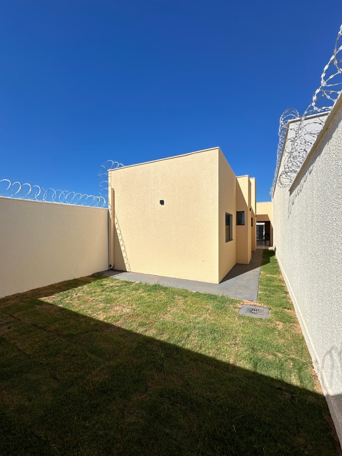 Casa para Venda em Aparecida de Goiânia, Residencial Alvaluz, 2 dormitórios, 1 suíte, 2 banheiros, 2 vagas — foto