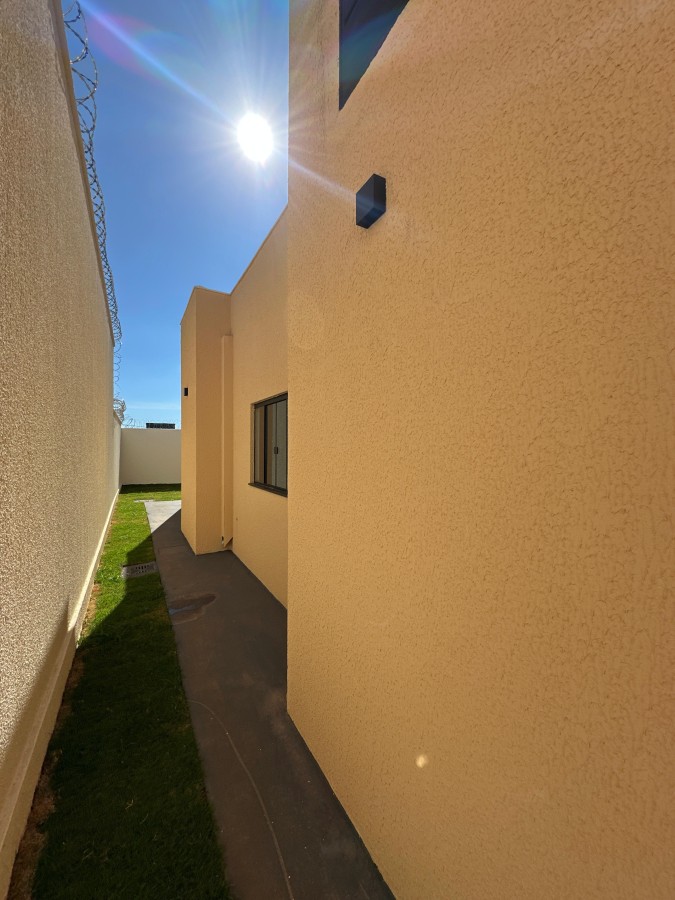 Casa para Venda em Aparecida de Goiânia, Residencial Alvaluz, 2 dormitórios, 1 suíte, 2 banheiros, 2 vagas — foto