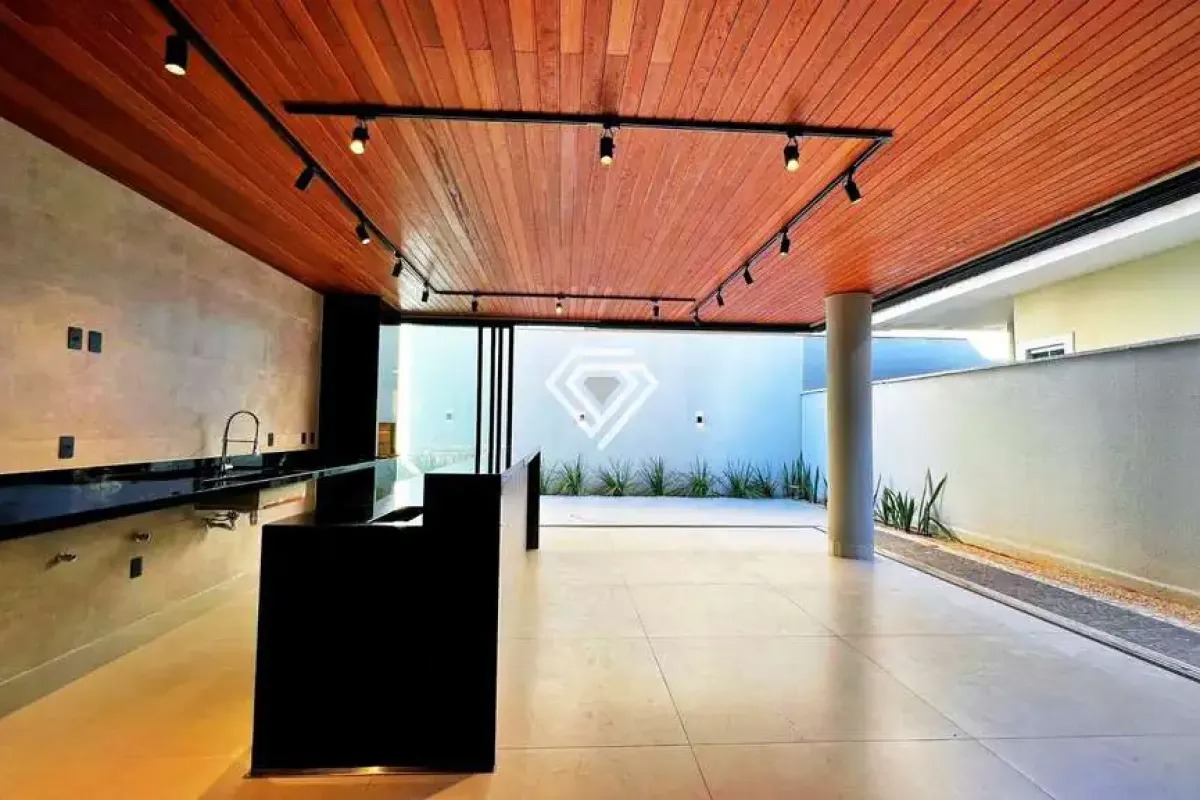 Sobrado 4 Suítes, 330 m² c/ Lazer à Venda no Condomínio Aldeia do Sol — foto