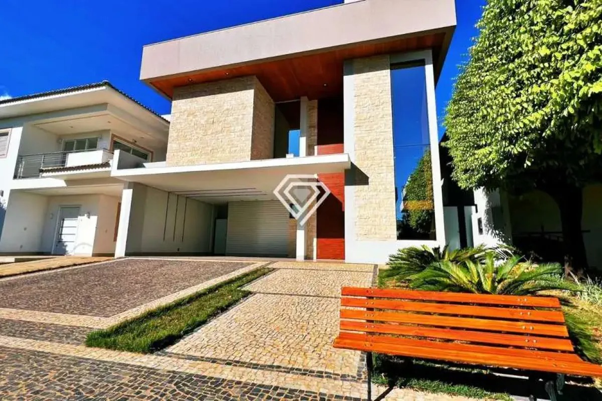 Sobrado 4 Suítes, 330 m² c/ Lazer à Venda no Condomínio Aldeia do Sol — foto