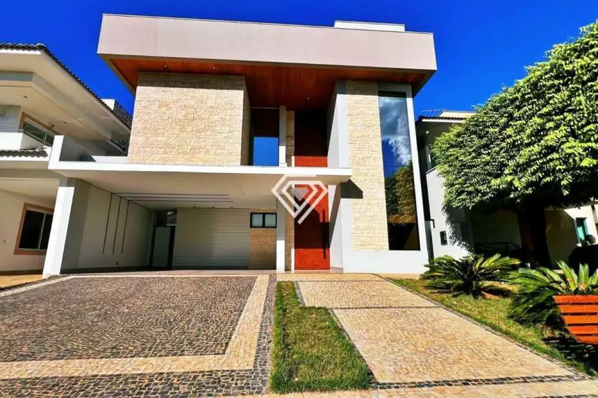 Sobrado 4 Suítes, 330 m² c/ Lazer à Venda no Condomínio Aldeia do Sol — foto