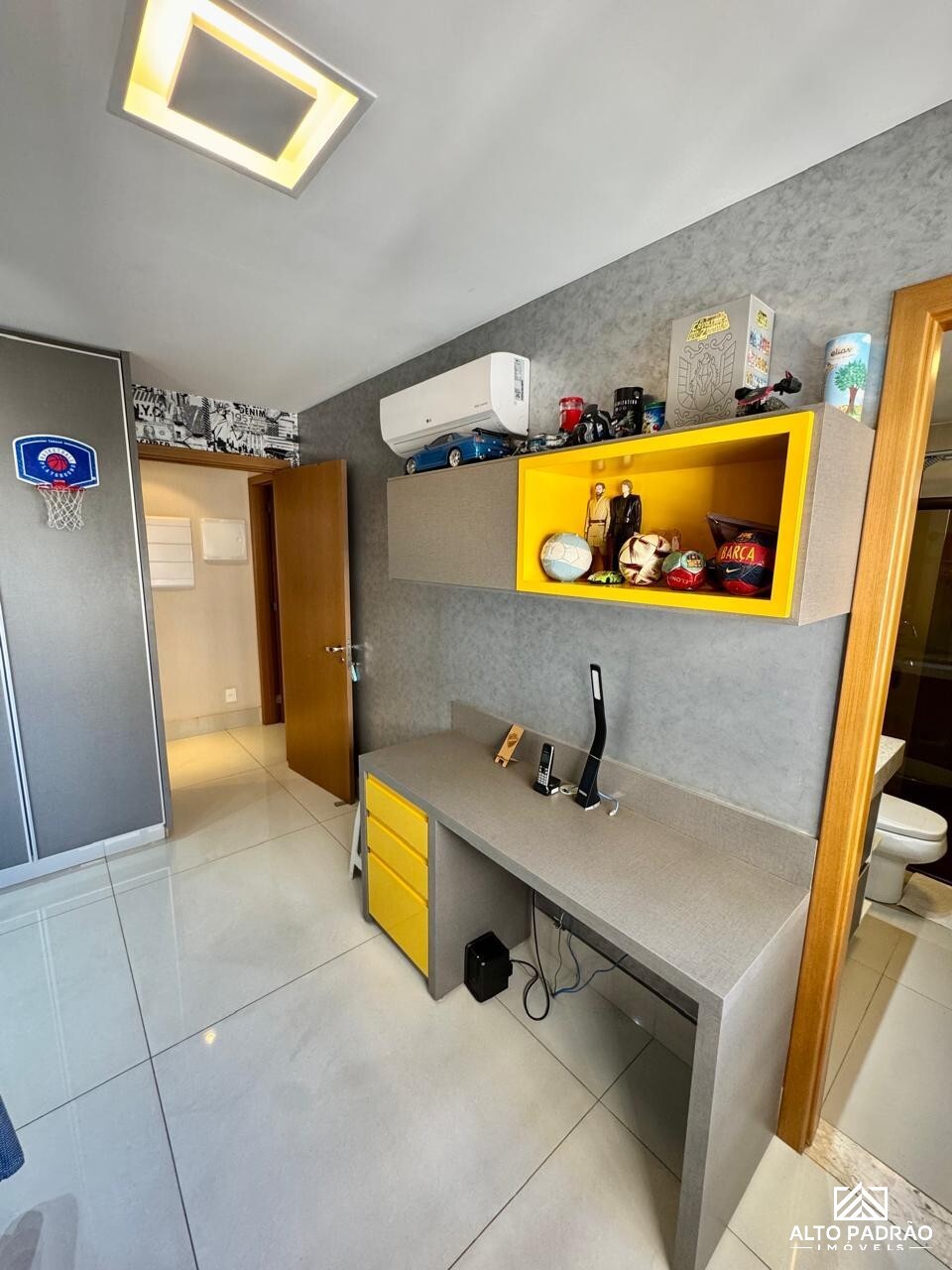 Apartamento, 3 quartos, 153 m² - Foto 2