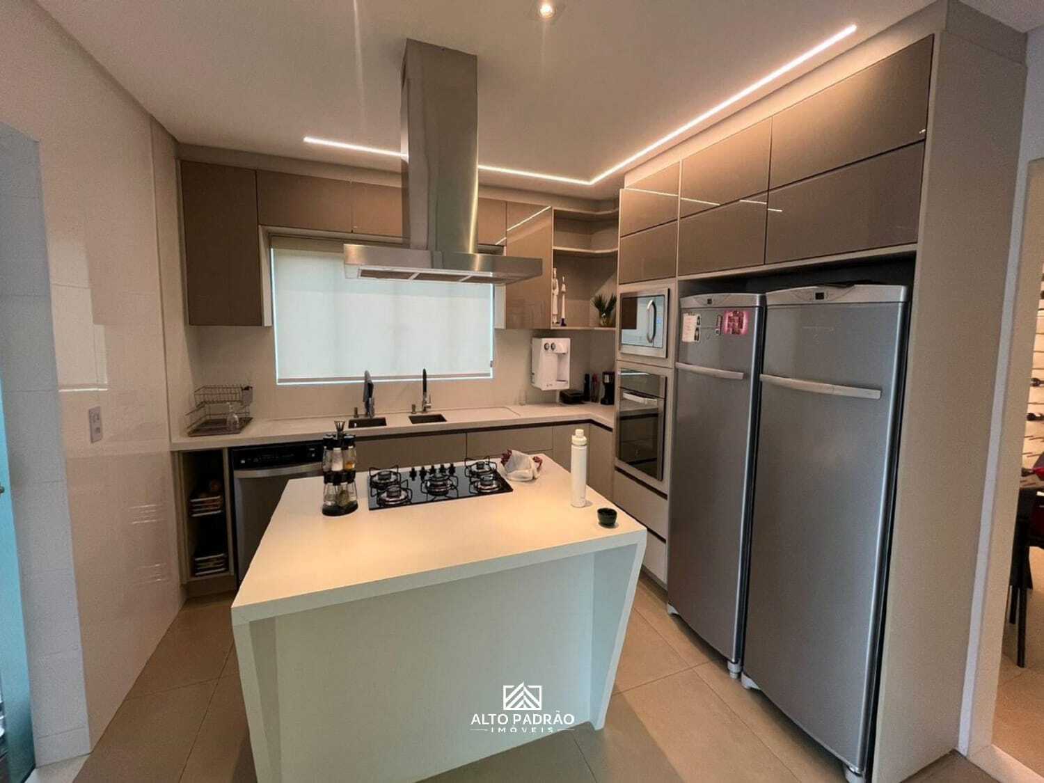 Casa, 4 quartos, 3852 m² - Foto 4