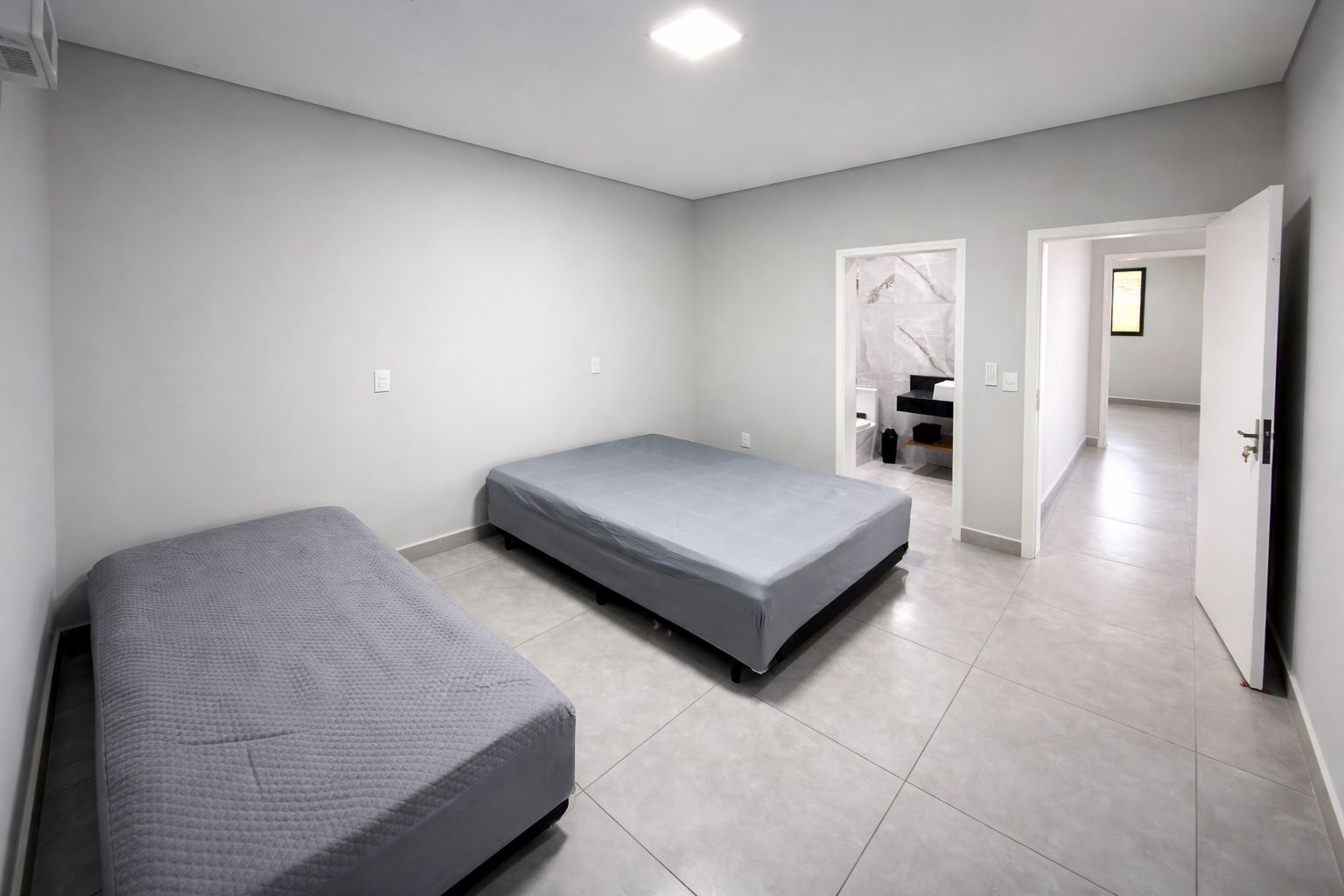 Casa à Venda - Mansão Ilhas Canárias | Riviera de Santa Cristina XIII | Setor Marina | Paranapanema - SP — foto