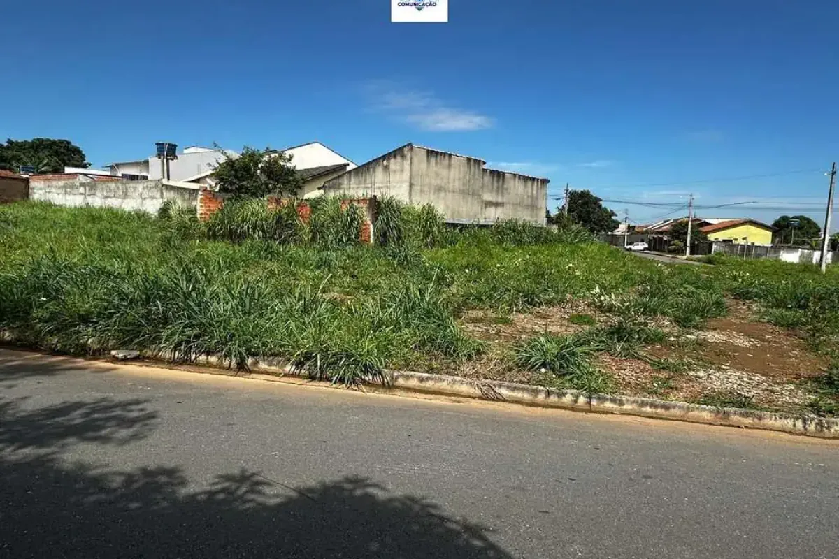 Terreno à venda no bairro Cardoso Continuação em Aparecida de Goiânia/GO — foto