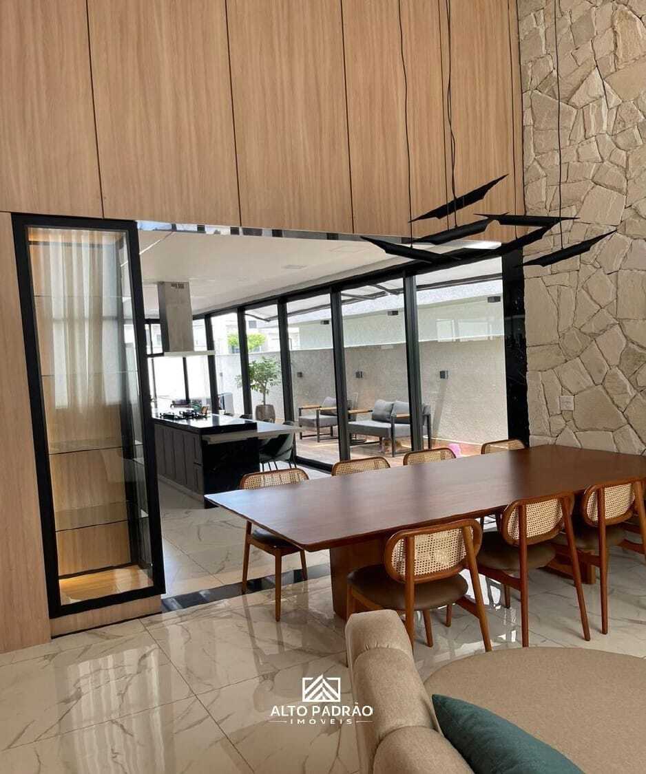 Casa à venda no bairro Parqville Pinheiros em Aparecida de Goiânia/GO — foto
