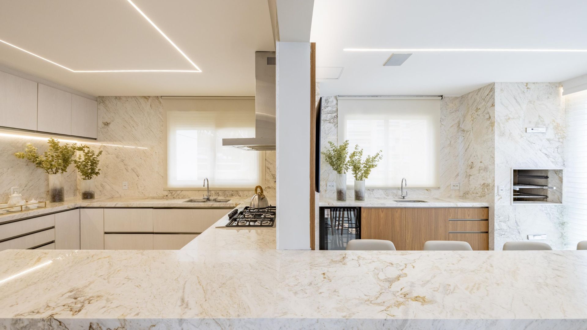 Apartamento 3 Suítes, 359 m² Mobiliado e Decorado no Setor Bueno, Uber Luxury LifeStyle — foto