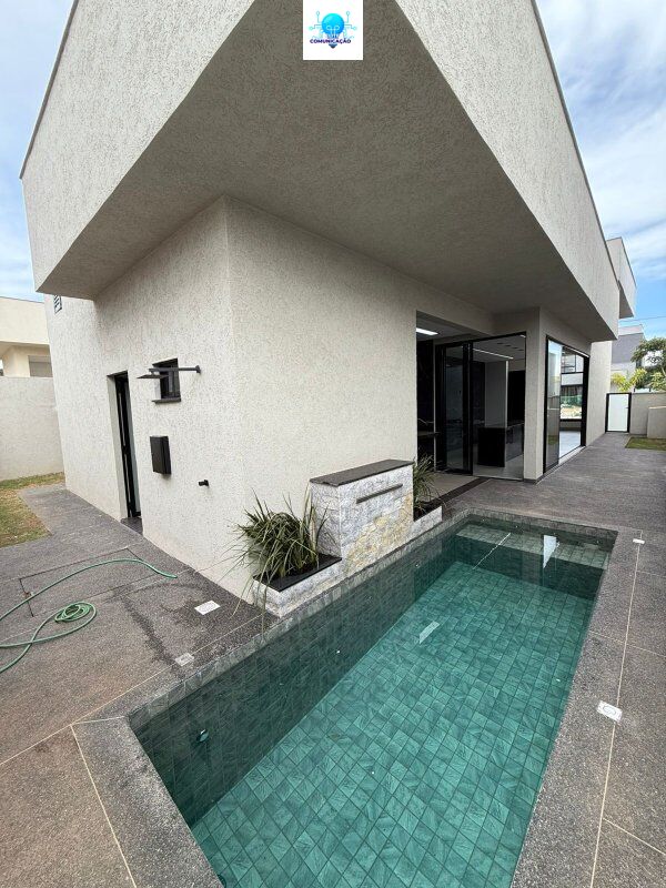 Casa em Condomínio - 3 Suítes no Parque Ville Pinheiros - Aparecida de Goiânia/GO — foto