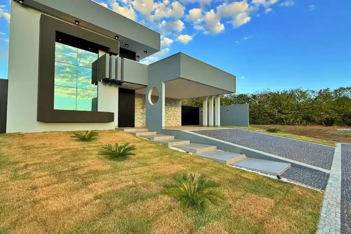 Casa 4 Suítes, 240 m² c/ Lazer à Venda no Caribe Golf — foto