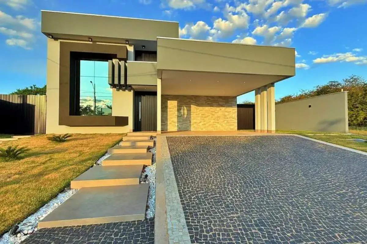 Casa 4 Suítes, 240 m² c/ Lazer à Venda no Caribe Golf — foto