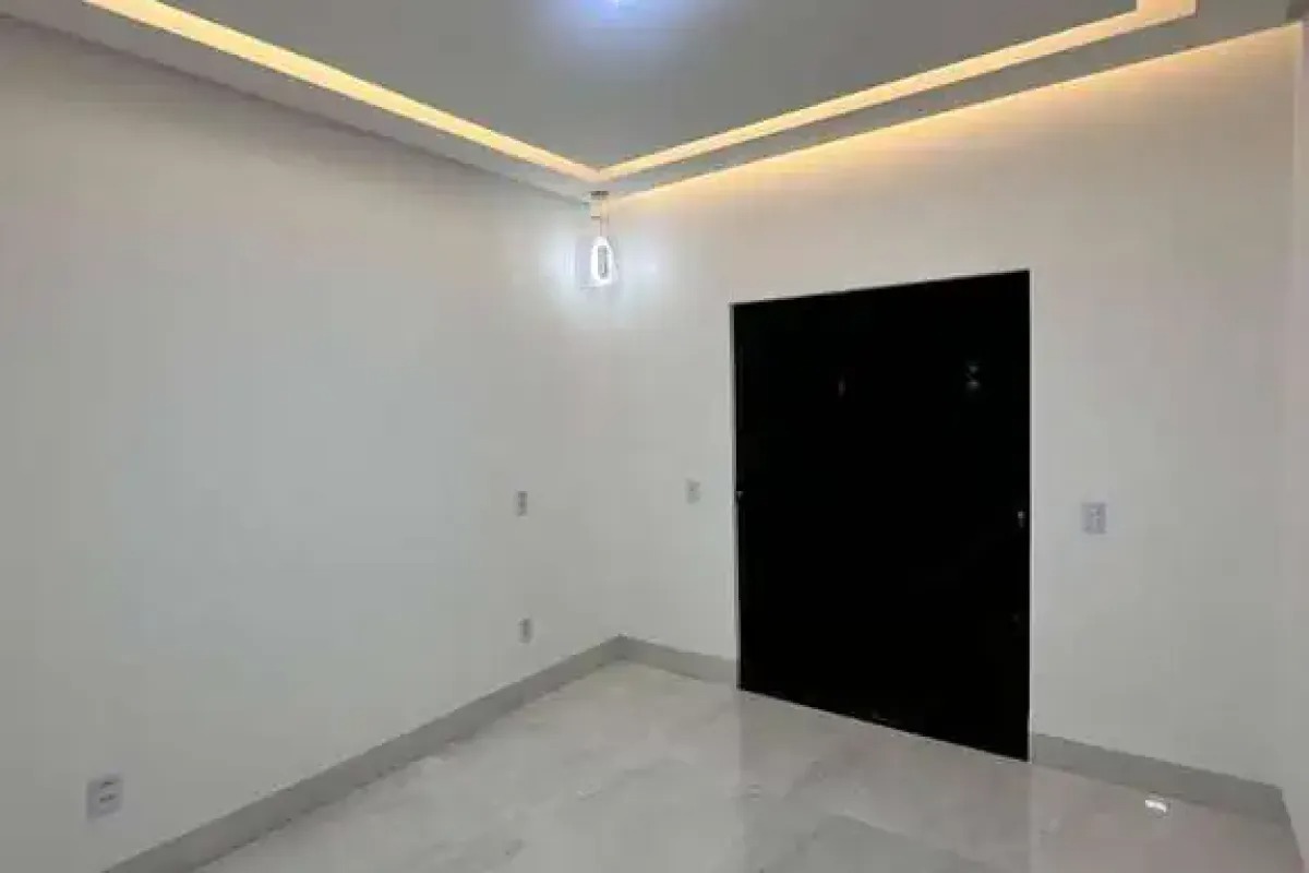 Casa 3 Quartos para Venda no Bairro Cardoso - Aparecida de Goiânia — foto