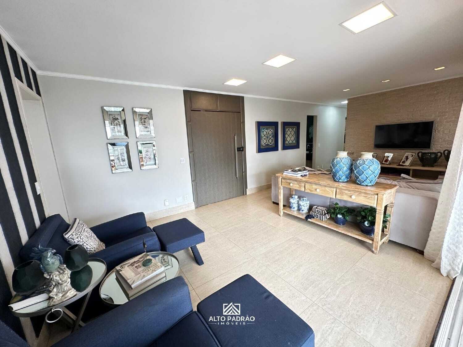 Apartamento, 3 quartos, 145 m² - Foto 1