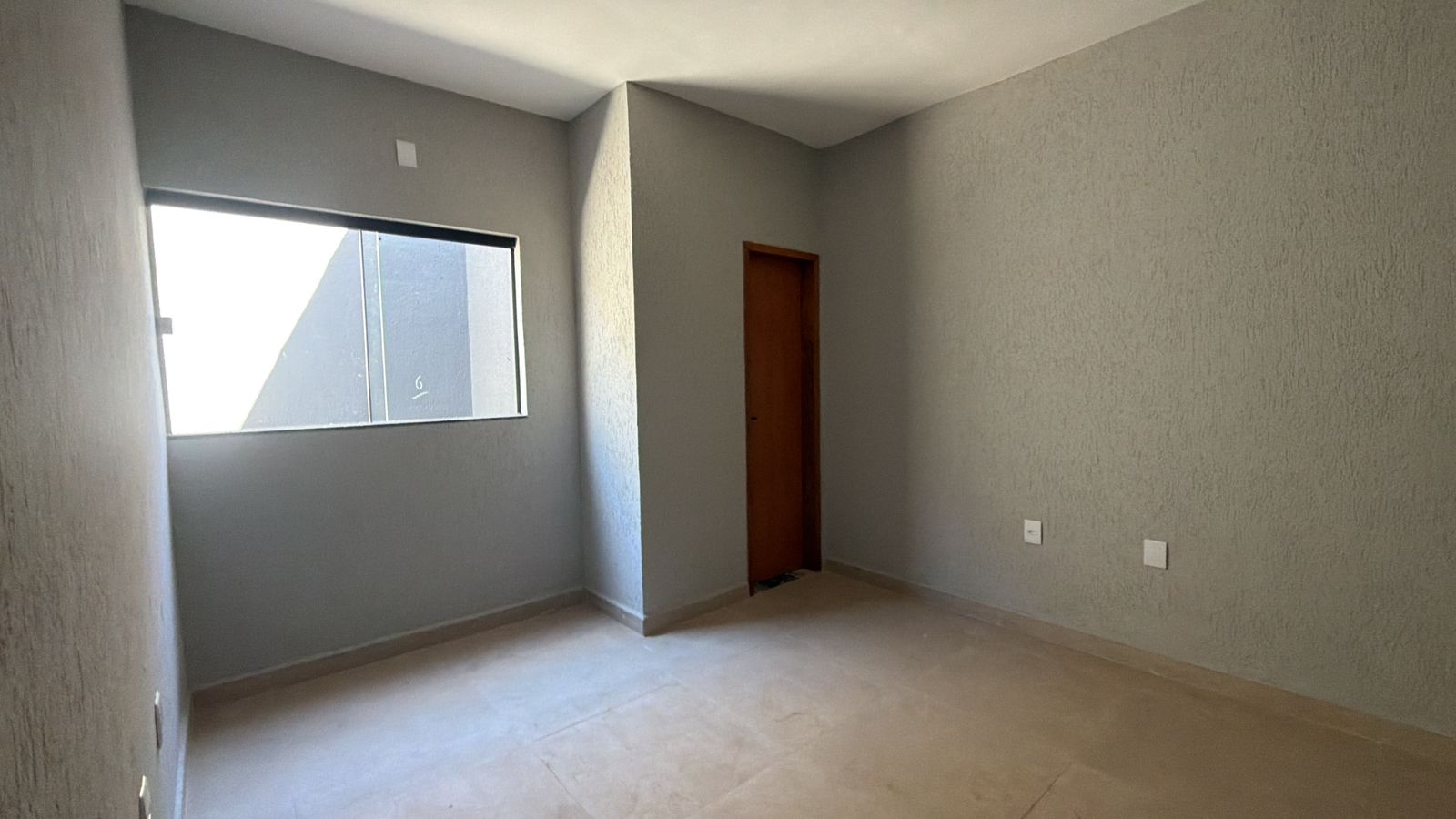 Casa à Venda com 3 Quartos - Setor Juarez Freire | Trindade/GO — foto