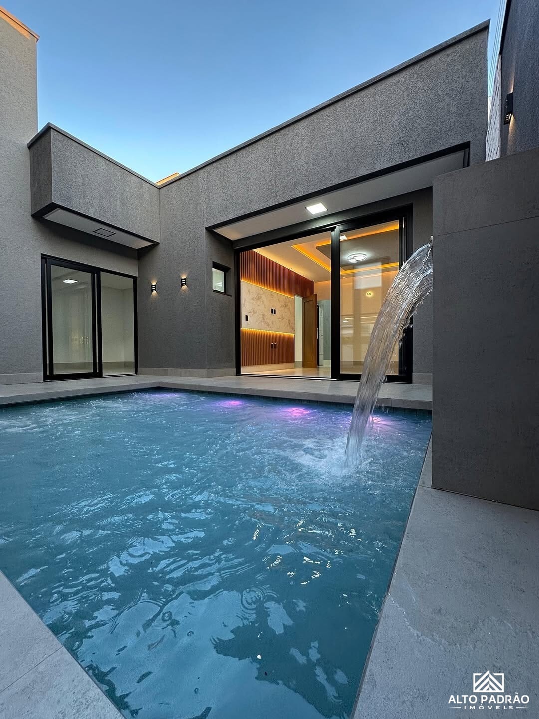 Casa, 3 quartos, 238 m² - Foto 8