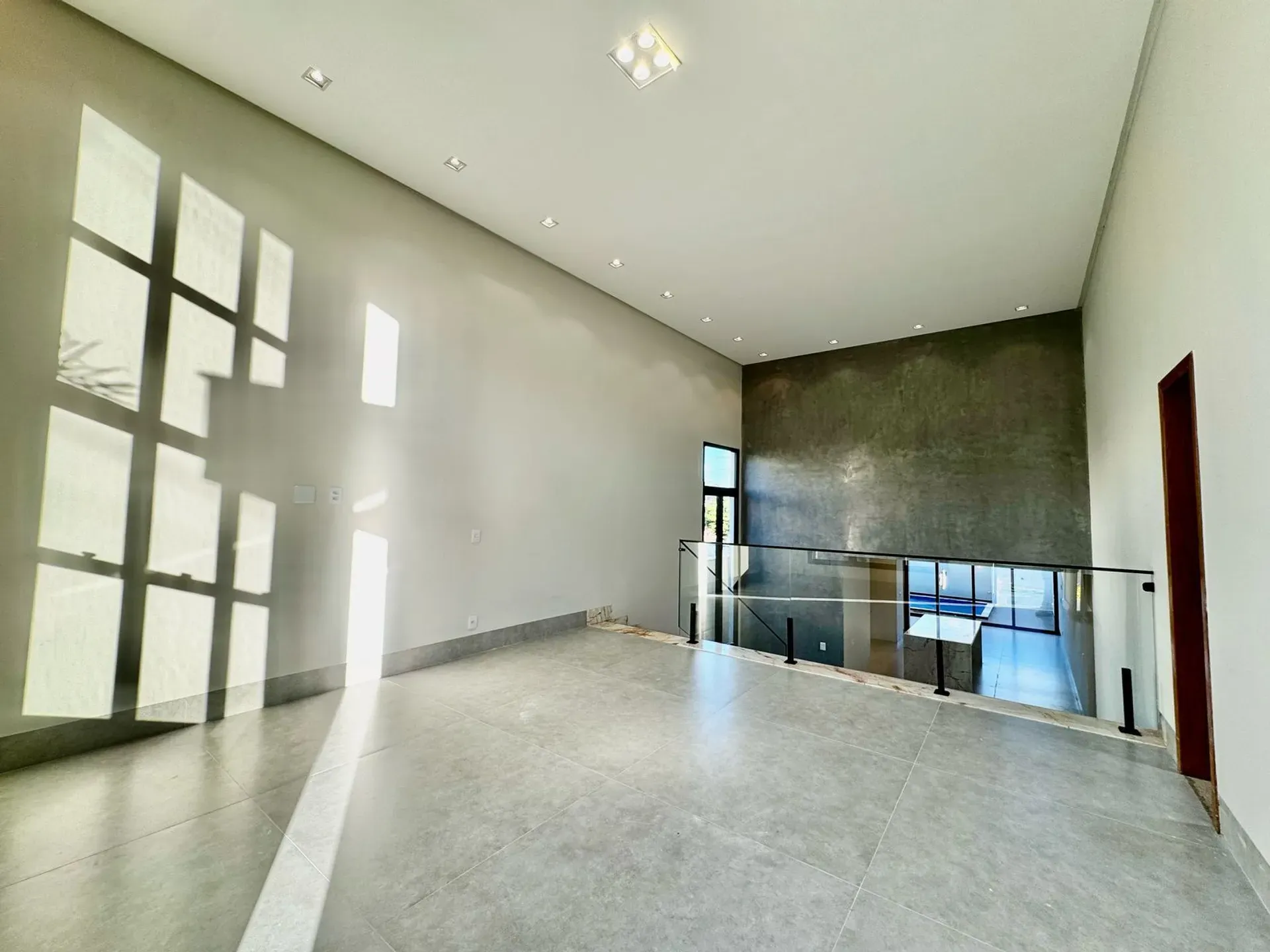 JARDINS NAPOLES - Casa Subtérrea de Luxo no Jardins Nápoles com Piscina Aquecida e 3 Suítes — foto