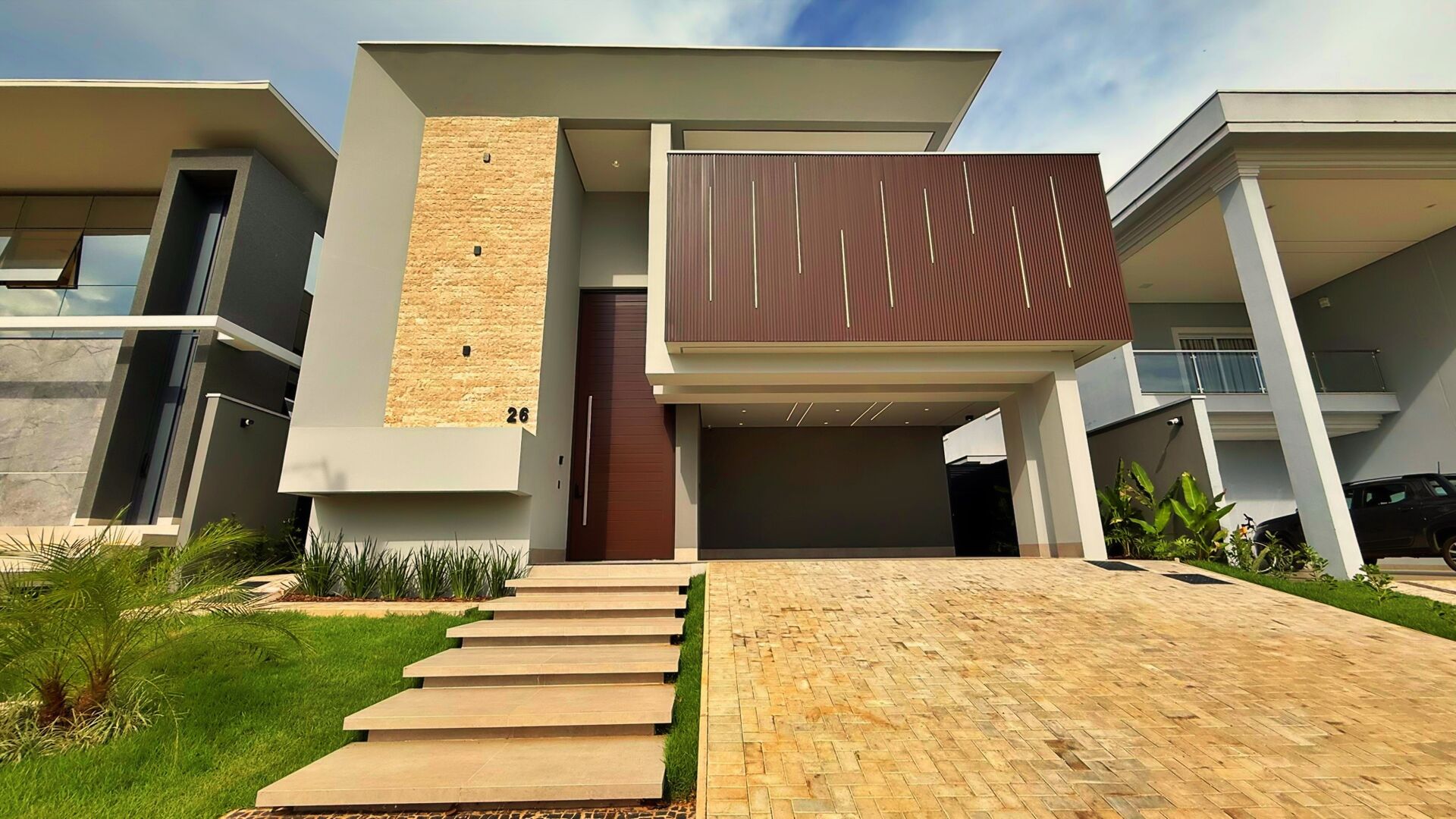 Sobrado 4 Quartos, 332 m² c/ Lazer à Venda no Condomínio Alphaville Palmas — foto