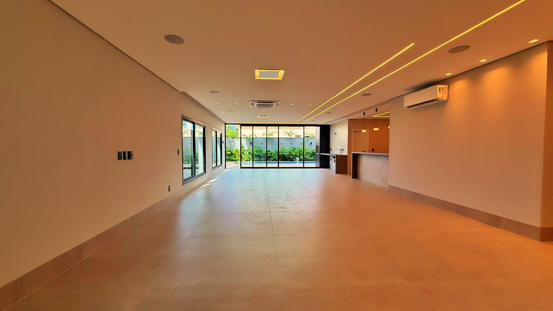 Sobrado 4 Quartos, 332 m² c/ Lazer à Venda no Condomínio Alphaville Palmas — foto
