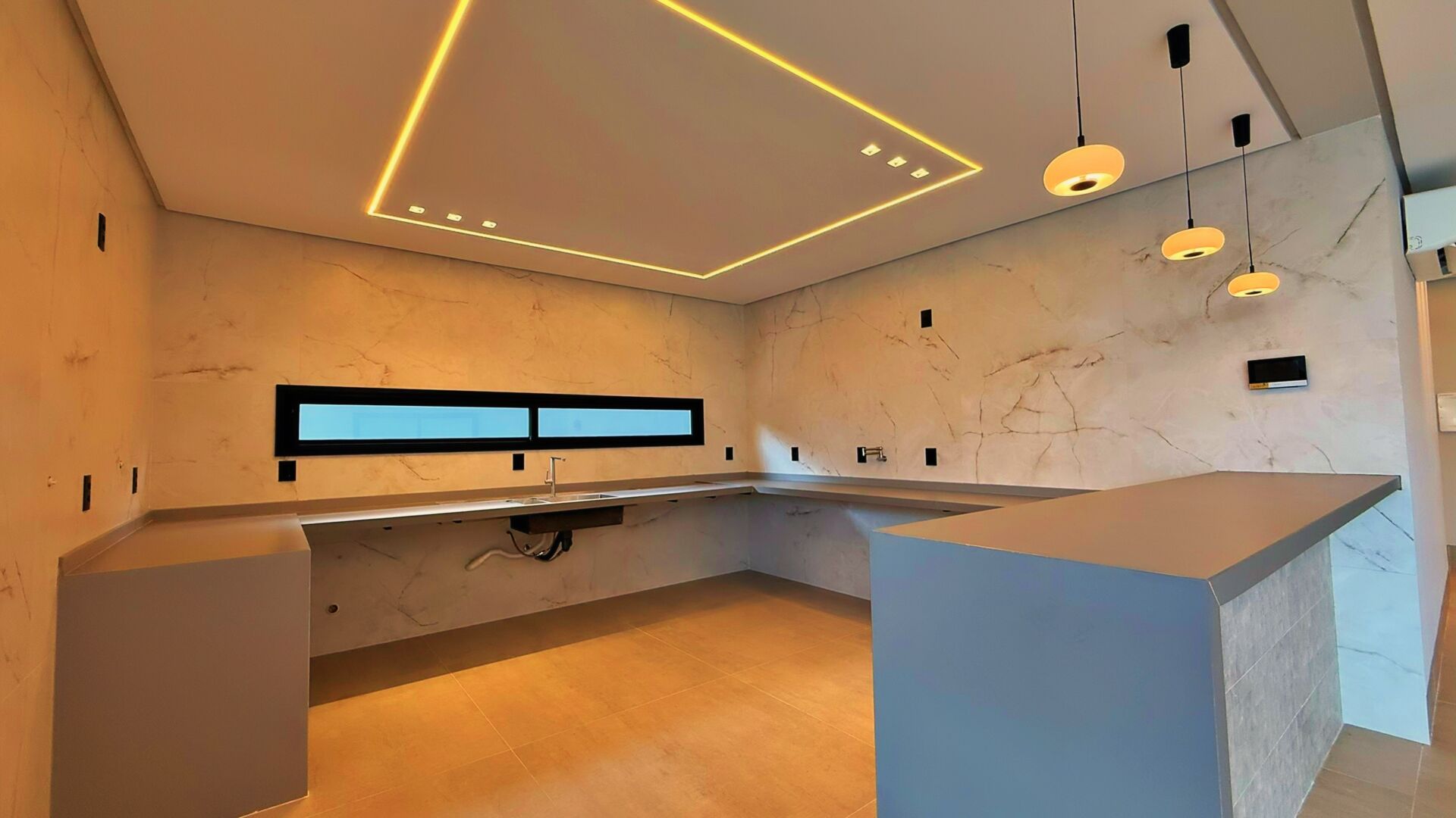 Sobrado 4 Quartos, 332 m² c/ Lazer à Venda no Condomínio Alphaville Palmas — foto