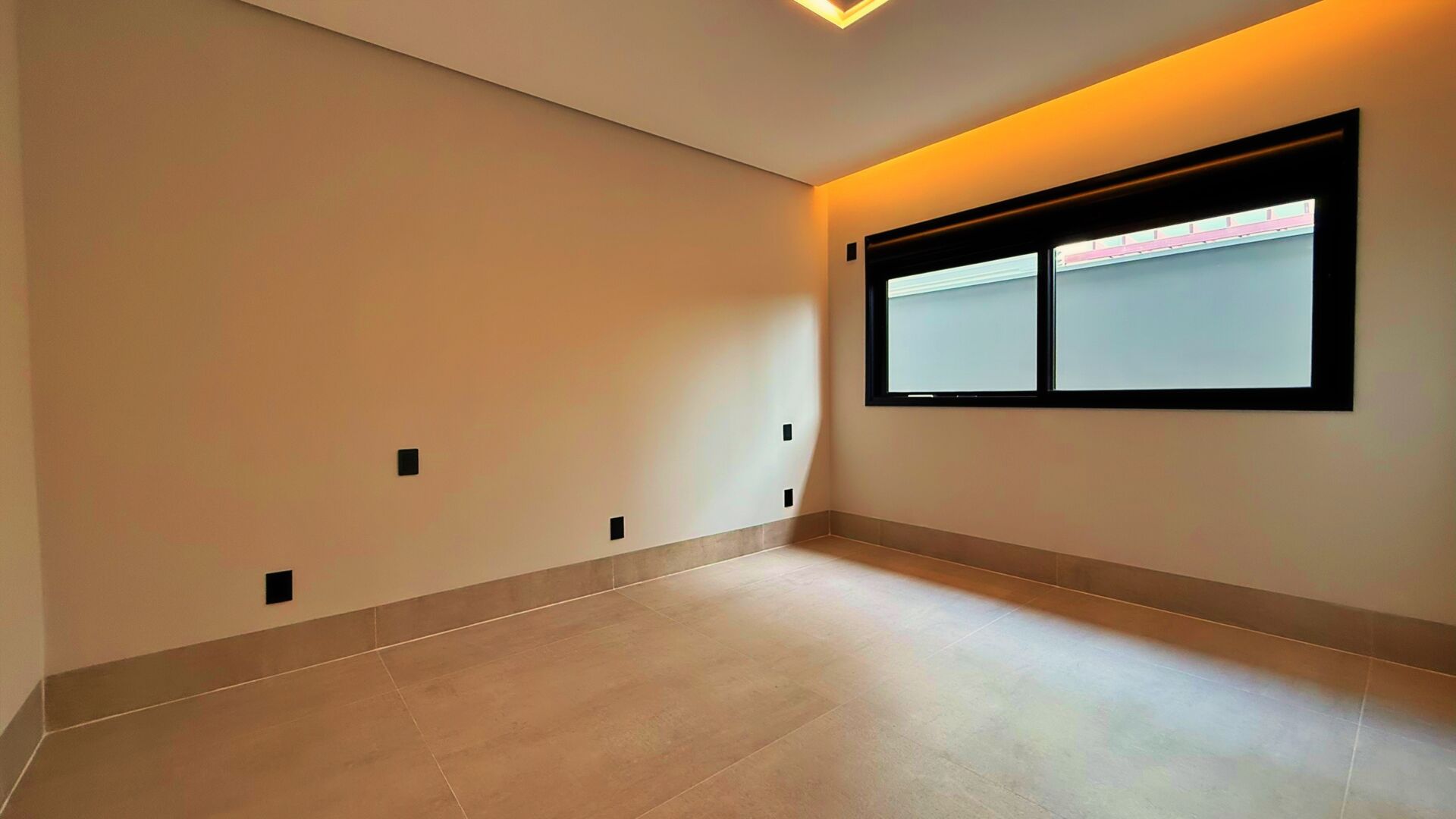 Sobrado 4 Quartos, 332 m² c/ Lazer à Venda no Condomínio Alphaville Palmas — foto