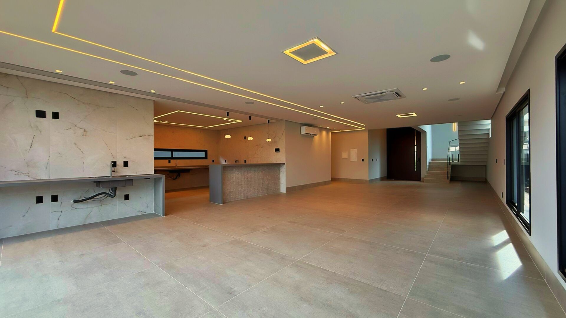 Sobrado 4 Quartos, 332 m² c/ Lazer à Venda no Condomínio Alphaville Palmas — foto