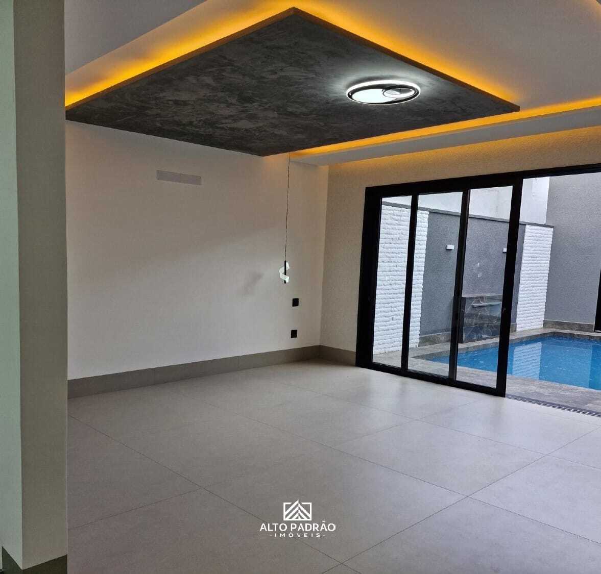 Casa 4 Suítes à Venda no Bairro Moinho dos Ventos em Goiânia - GO — foto