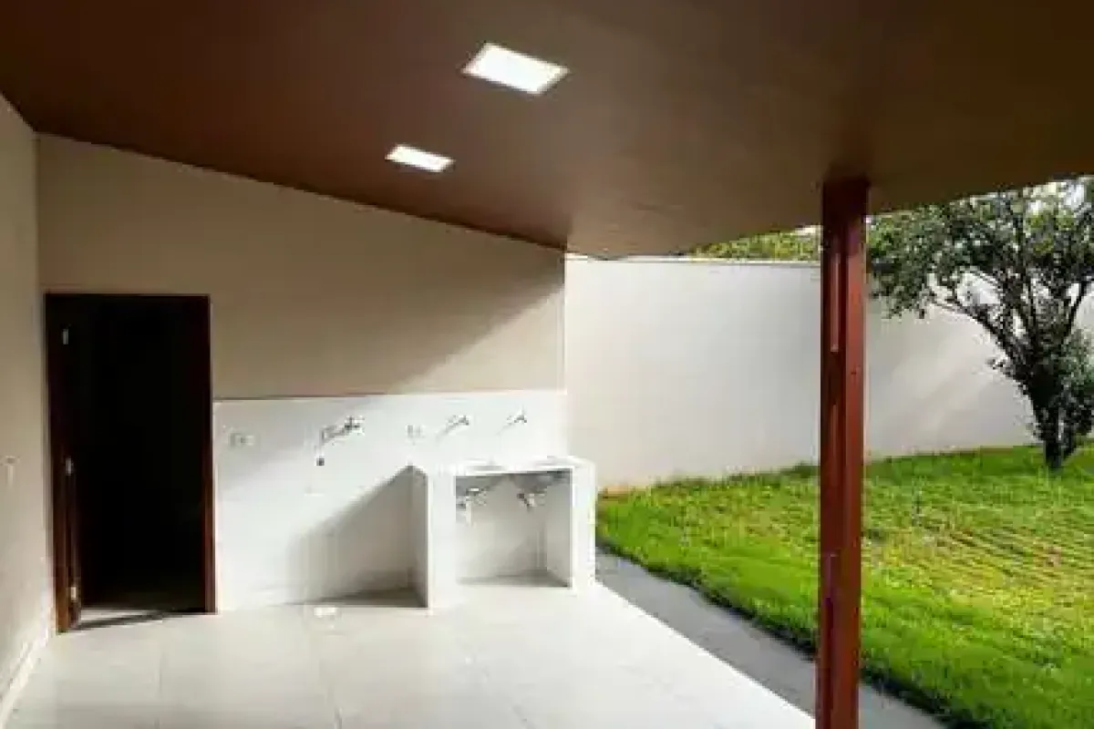Casa à venda no bairro Residencial Santa Fé I em Goiânia/GO — foto