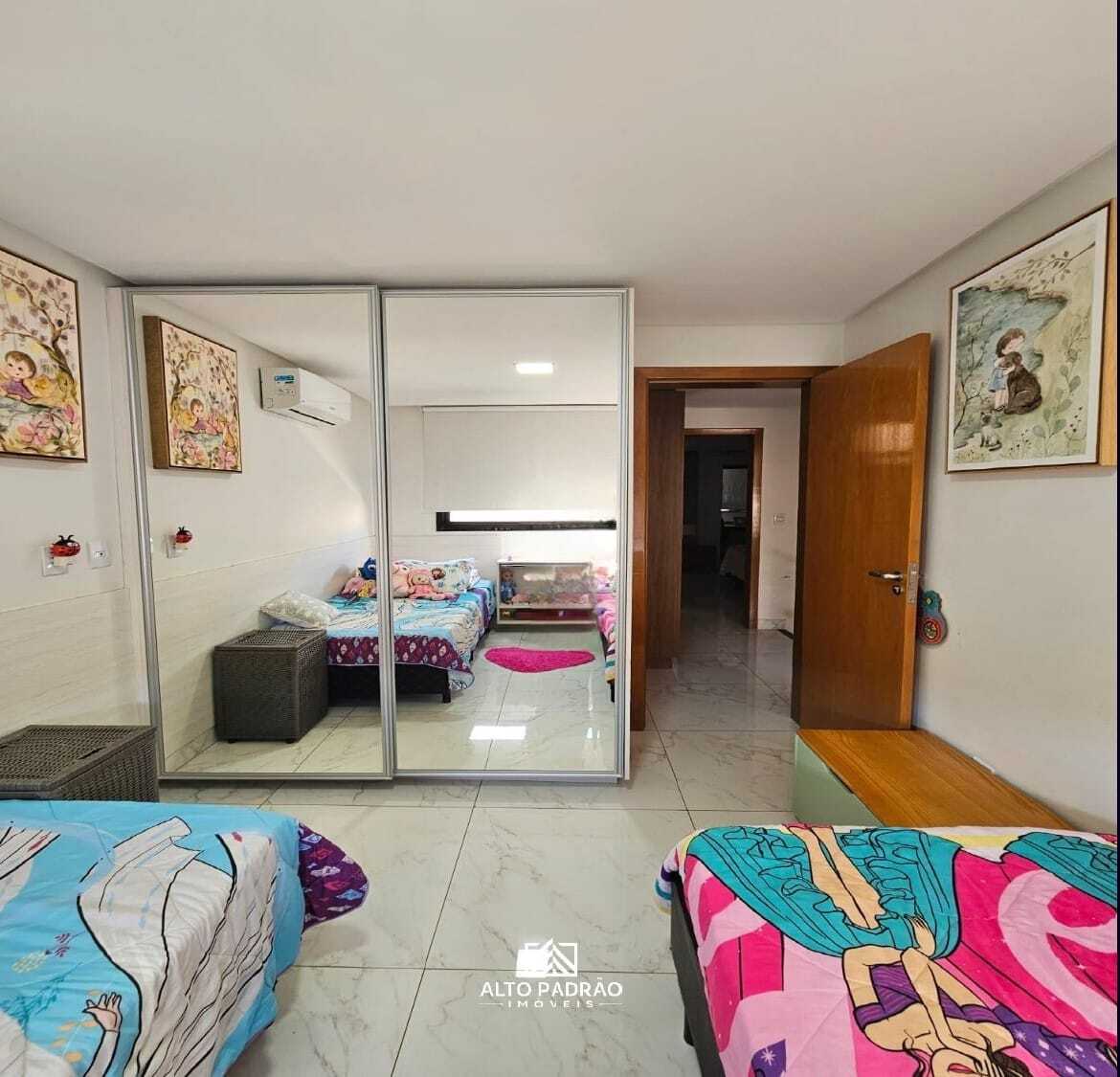Sobrado 3 Quartos à Venda no Jardim Atlântico - GO — foto