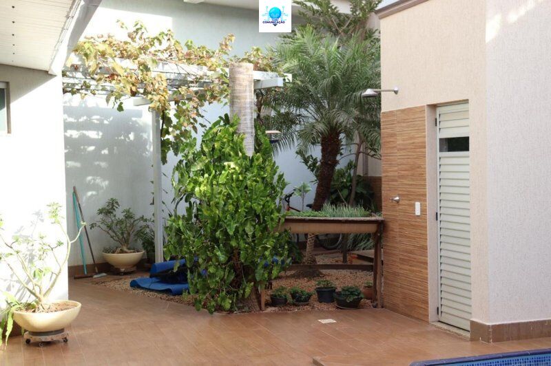 Casa em Condomínio 4 quartos para venda no Condomínio do Lago - Goiânia — foto