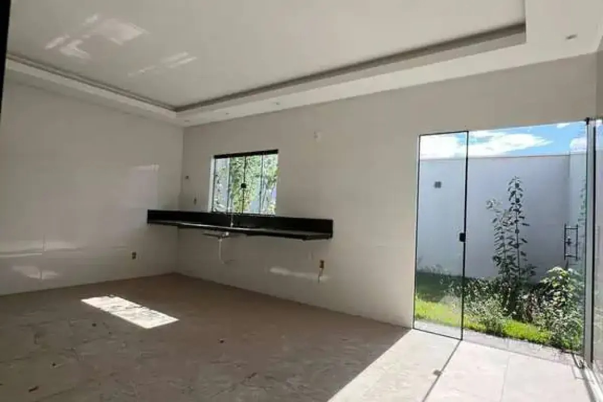 Casa 3 Quartos para Venda no Residencial Village Garavelo - Aparecida de Goiânia — foto