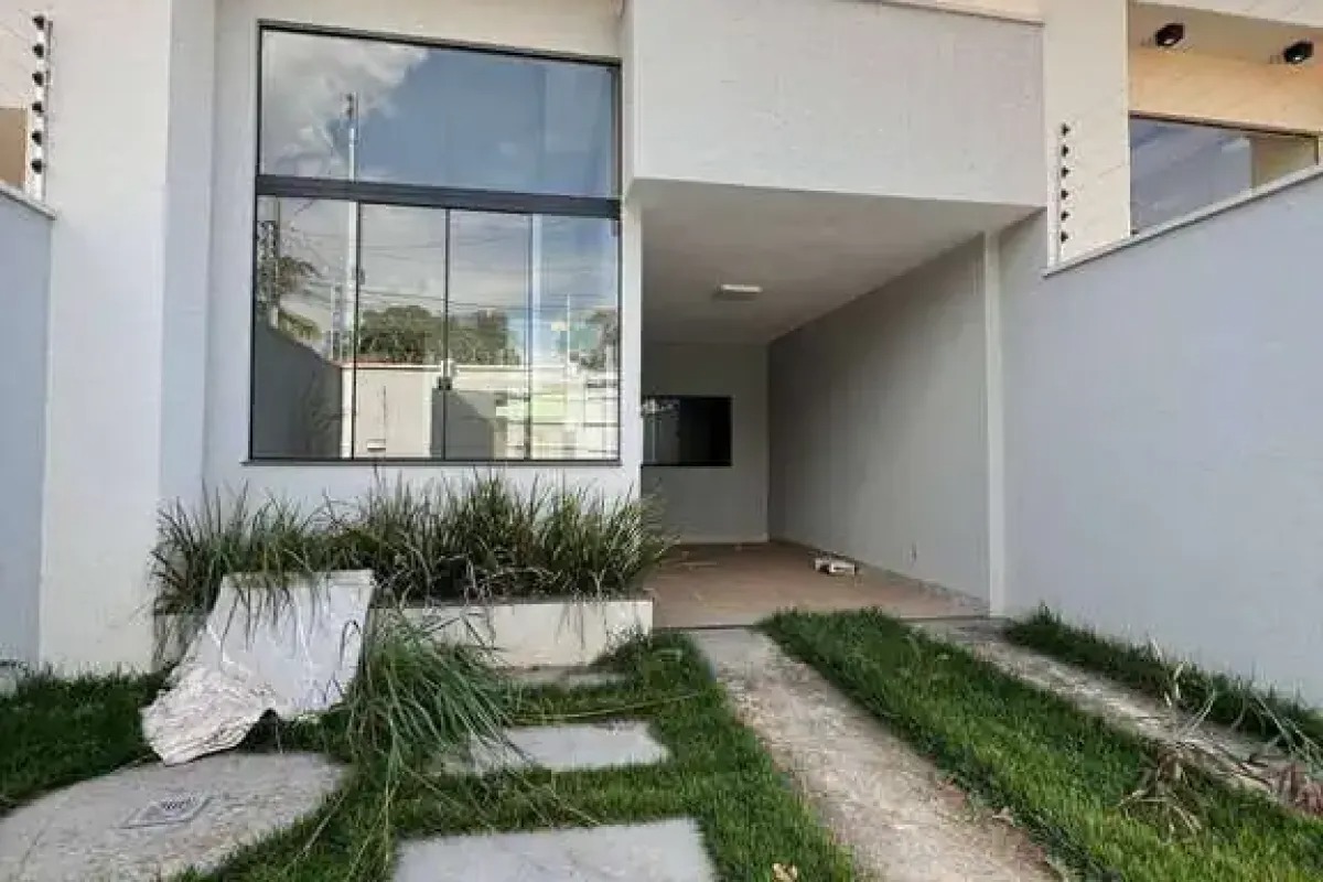 Casa 3 Quartos para Venda no Residencial Village Garavelo - Aparecida de Goiânia — foto