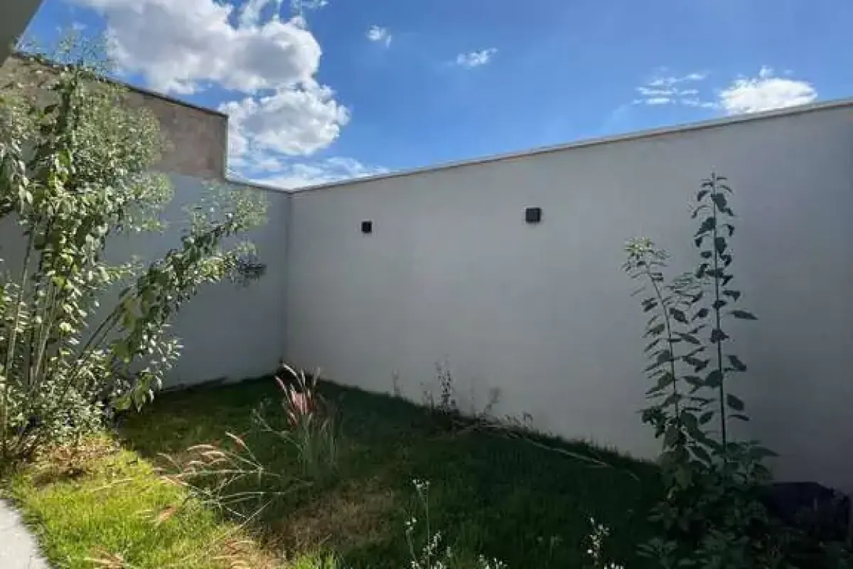Casa 3 Quartos para Venda no Residencial Village Garavelo - Aparecida de Goiânia — foto