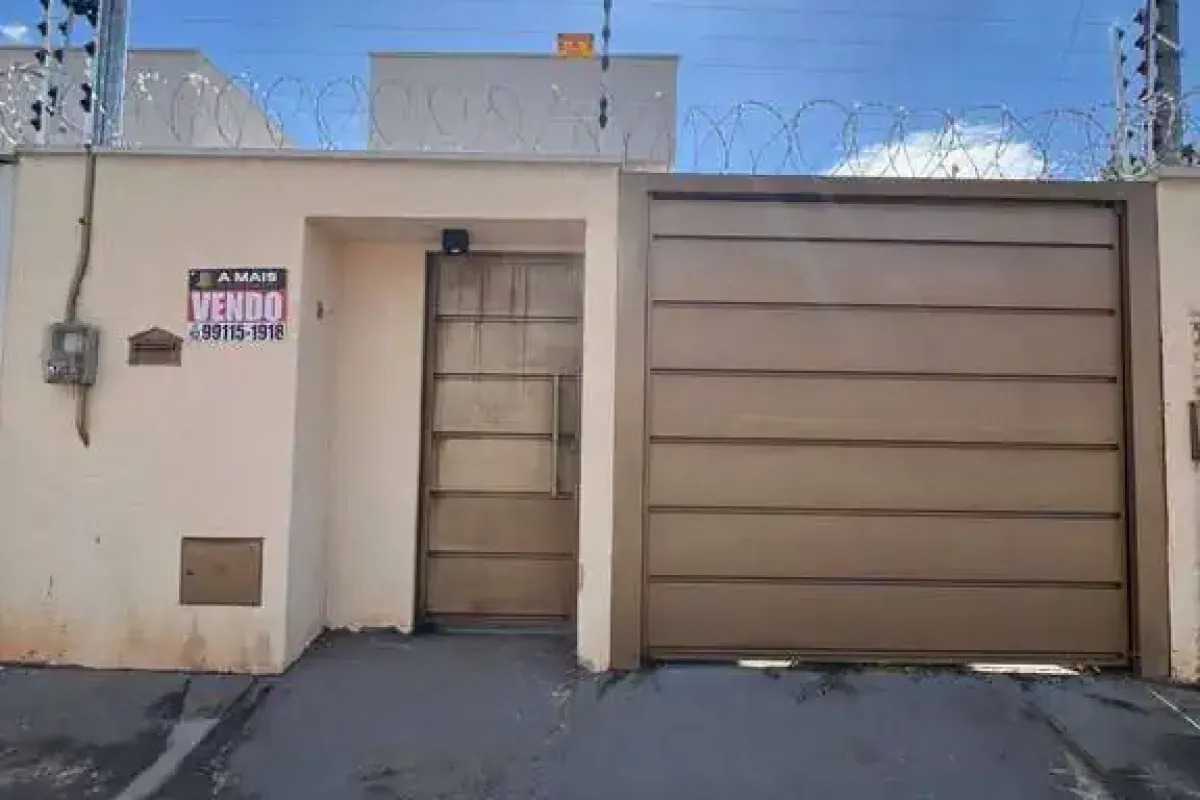Casa 3 Quartos para Venda no Residencial Village Garavelo - Aparecida de Goiânia — foto