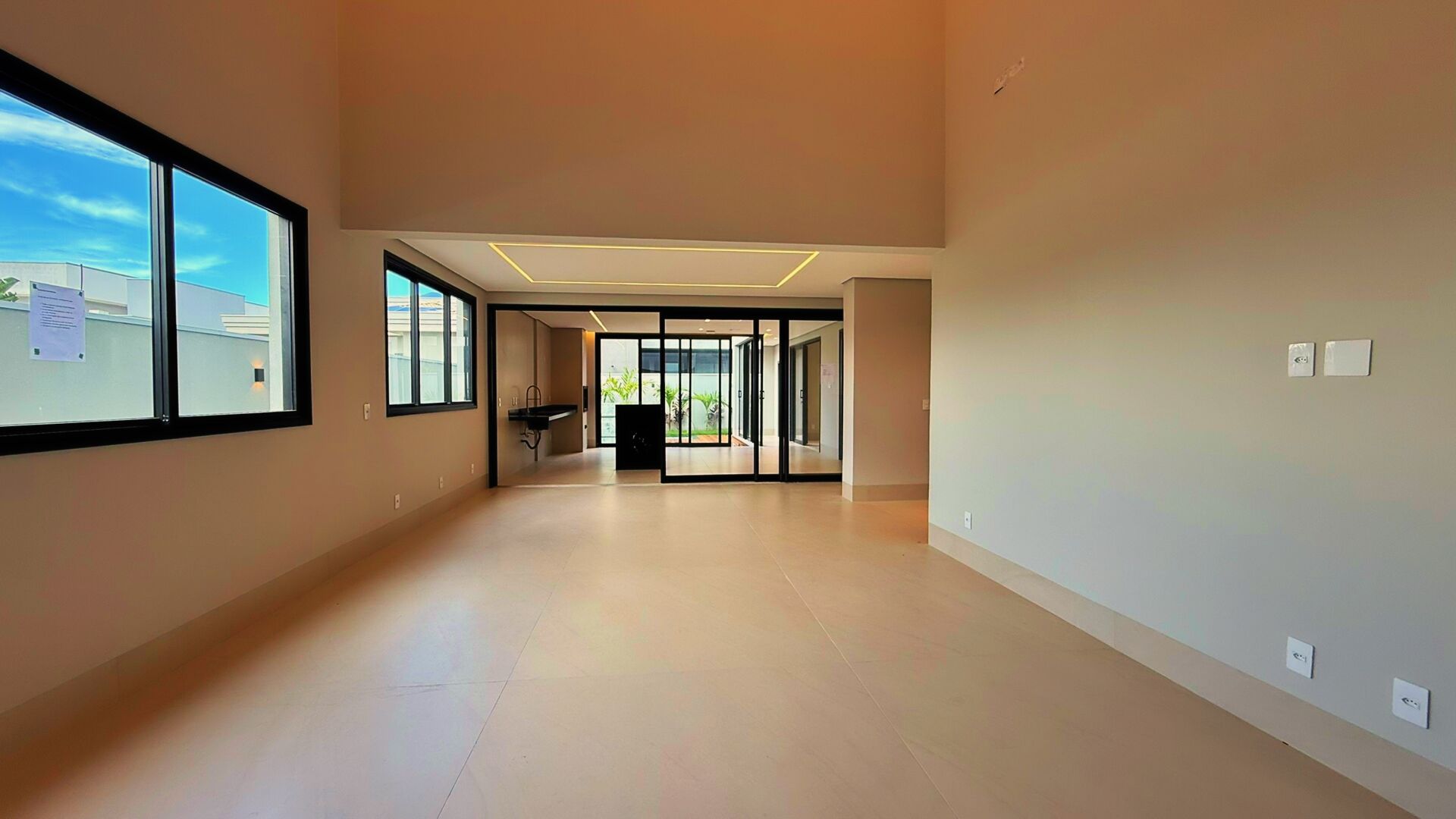 Sobrado 4 Suítes 352m² | Alphaville II Palmas: Pronto Para Viver o Melhor — foto