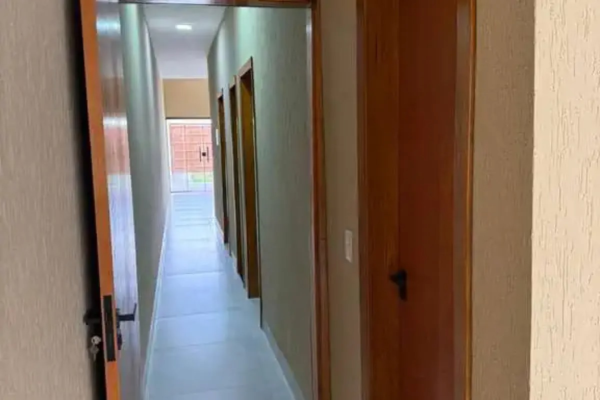 Casa Moderna 3 Quartos com Área Gourmet - Residencial Monte Pascoal, Goiânia — foto