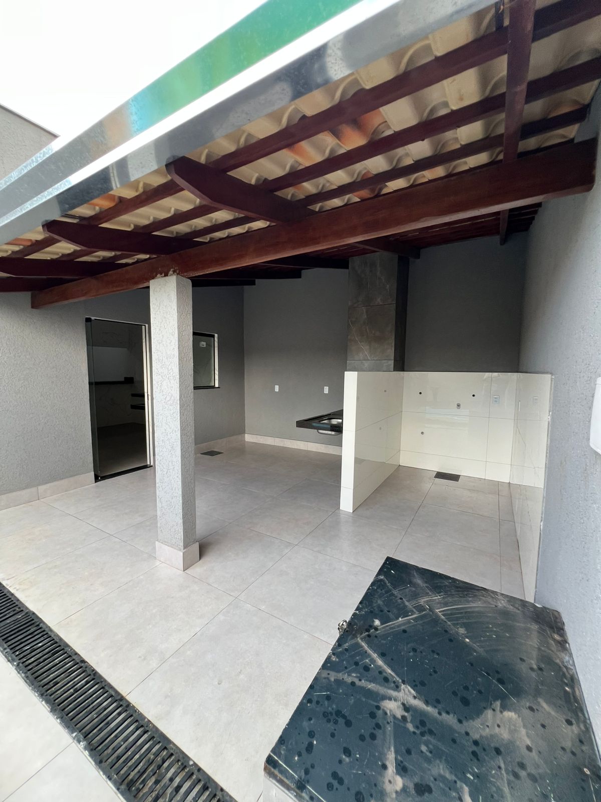 Casa 2 Quartos para Venda na Vila Mariana - Aparecida de Goiânia — foto